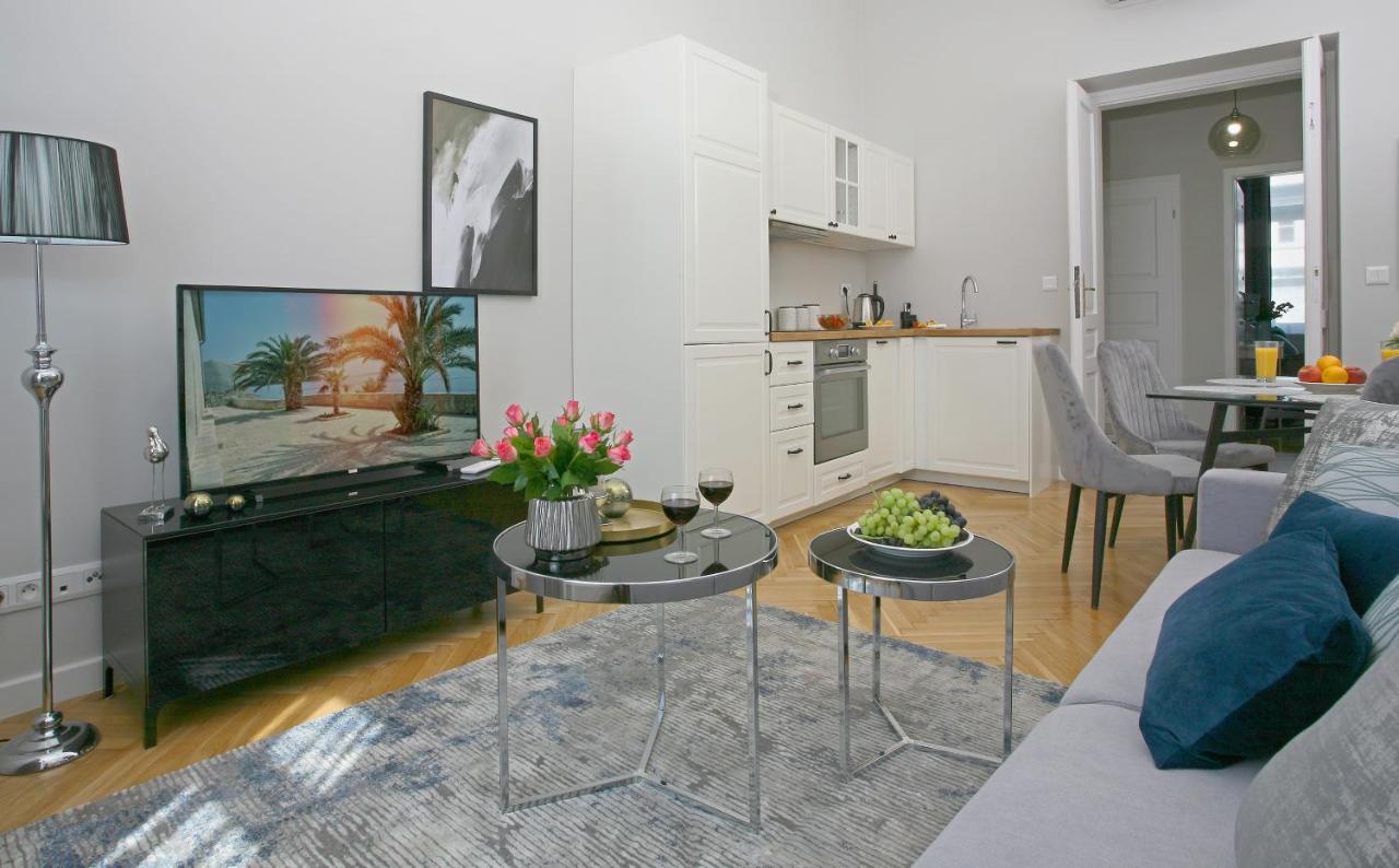 Gem Apartment By Castle Краков Экстерьер фото